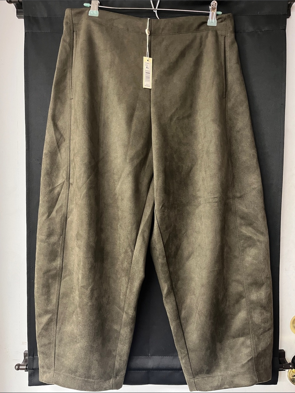 Women’s Max Studio Barrel Leg Trousers Mid Rise Ankle Length XL NWT Olive Green